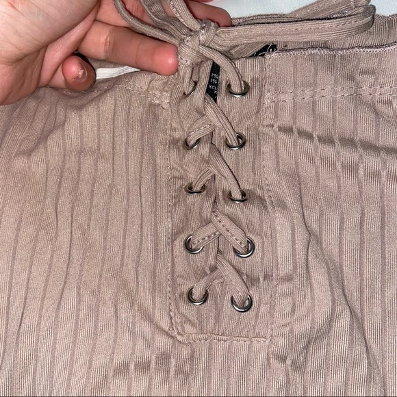 Crop top for women size XS - Picture 3 of 5